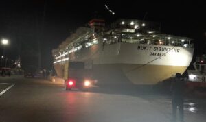 KM Lambelu dan Bukit Siguntang Layani Lonjakan Arus Mudik di Kaltara