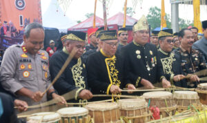 Buka Festival Nondoi Belian Adat Paser, Pj Bupati PPU: Harus Fokus Jaga Adat