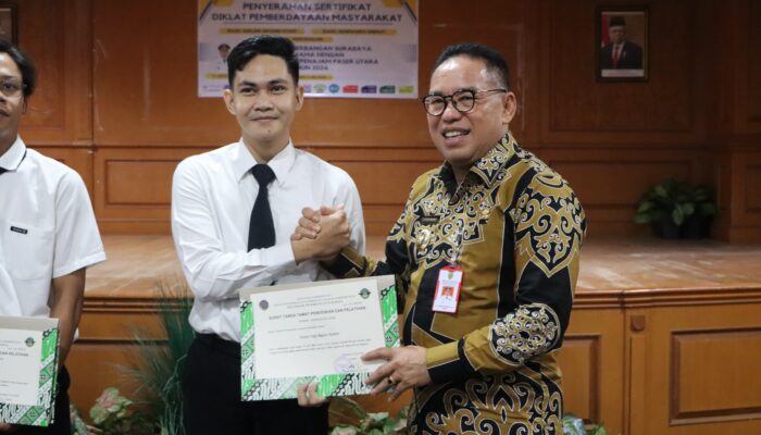 Serahkan Sertifikat Tenaga Teknis Penerbangan, Pj Bupati PPU: Ini Luar Biasa