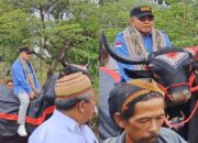 Acong-Jainudin Naik Banteng-bantengan ke Kantor KPU Daftar Pilkada Kubar 2024 