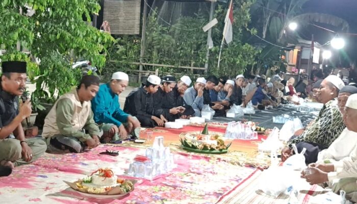Gotong-royong Bawa Tumpeng hingga Ayam untuk Doa Bersama Tolak Bala di Petung Penajam Paser Utara