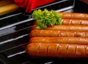 Resep Sosis Pedas Homemade yang Mudah dan Lezat, Menu Sahur yang Bakal Bikin Keluarga Ketagihan