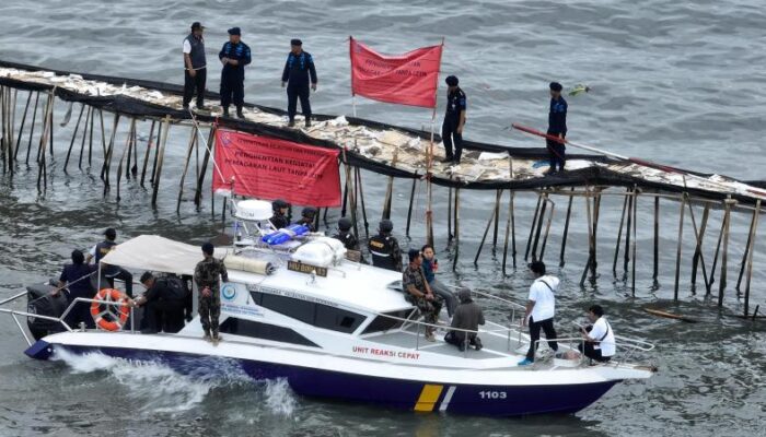 DPR Gali Aktor Intelektual di Belakang Kades Kohod dalam Pagar Laut Tengerang, Darimana Uangnya?