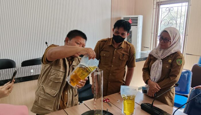 Diskukmperindag PPU Pastikan Takaran Minyak Kita Sesuai Takaran dan Standar