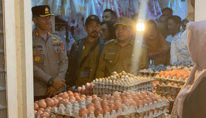 Wawali Bontang Tinjau Pasar Rawa Indah, Pastikan Stok Pangan Aman Jelang Lebaran