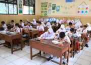 Awal Puasa 2026 Diprediksi Februari, Libur Sekolah Masih Menunggu Keputusan