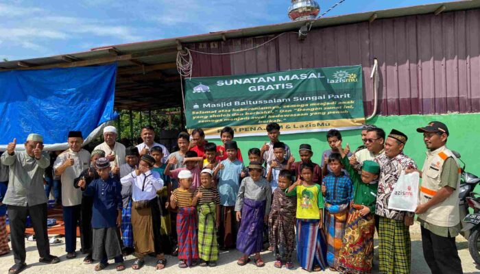 PCM Penajam Gelar Aksi Sosial di Masjid Baitussalam, 30 Anak Dikhitan Secara Gratis