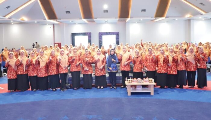 Ibu Rumah Tangga Dibekali DWP Kaltim dengan Ilmu Manajemen Keuangan Keluarga