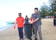 Hari Lingkungan Hidup Sedunia, Pemkab PPU Gelar Aksi Bersih Sampah Plastik di Tanjung Jumlai