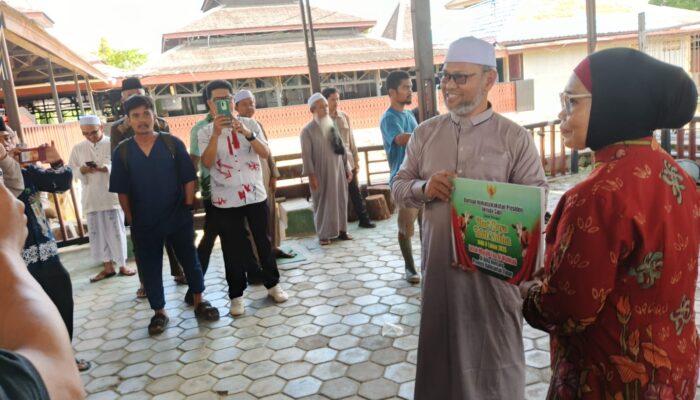 Wali Kota Bontang Serahkan Sapi Kurban Bantuan Presiden Prabowo ke Masjid Al Wahhab