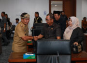 Jawab Pandangan Fraksi, Gubernur: Kaltara Genjot PAD dan Efisiensi Belanja APBD