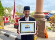 Masrani Pegiat Lingkungan, Ciptakan Pot Bunga Solong sebagai Simbol Pelestarian Budaya Paser