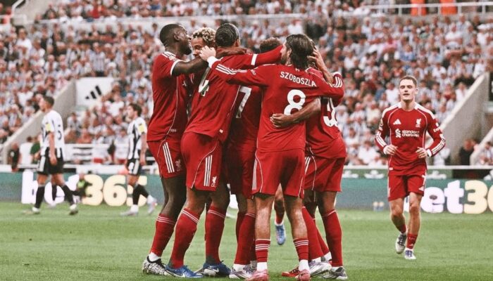 Drama 5 Gol di St James’ Park, Liverpool Tumbangkan Newcastle yang Kehilangan Satu Pemain