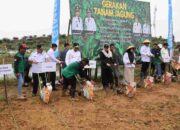 Bupati PPU Dampingi Gubernur Kaltim Tanam Jagung dan Panen Ikan Patin di Desa Api-api‎