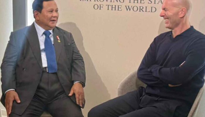 Bertemu Zinedine Zidane di Davos, Presiden Prabowo Minta Saran Majukan Sepak Bola Indonesia