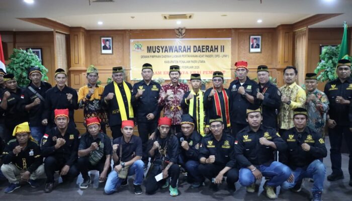 Wabup PPU Hadiri Musda II LPAP, Tegaskan Peran Strategis Lembaga Adat dalam Pembangunan