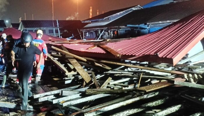 Hujan Badai di Balikpapan Barat, Satu Nyawa Melayang dan Rumah Parkir Roboh