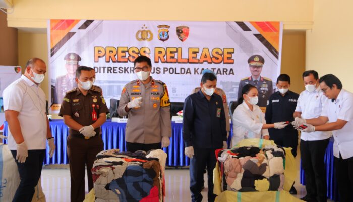 Polda Kaltara Sita 55 Ballpress Pakaian Bekas Ilegal, Tegaskan Tak Ada Ruang bagi Penyelundup