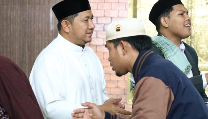 Salat Id di Masjid Agung Al-Ikhlas, Bupati PPU: Idul Fitri Momentum Perbaiki Diri dan Perkuat Kebersamaan