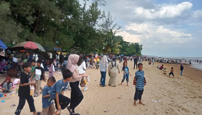 Primadona Wisata PPU, Tanjung Jumlai Masih Ramai di Hari Kelima Lebaran