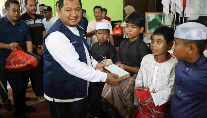 Khitanan Massal di Babulu, Mudyat Noor Tekankan Manfaat Kesehatan dan Kepedulian Sosial