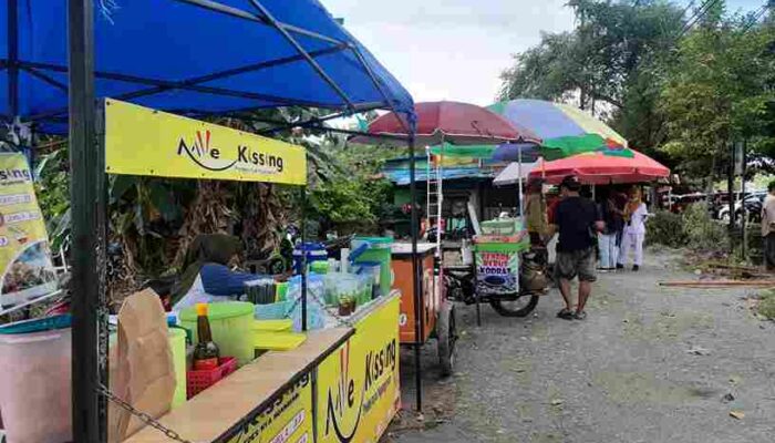 Tak Lagi di Bahu Jalan, Lapak UMKM Kini Direlokasi Lebih Rapi