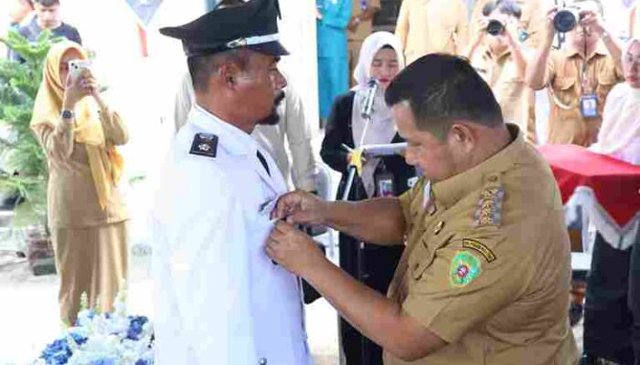 Lantik Kades PAW Sebakung Jaya, Bupati Mudyat Noor Tekankan Penguatan Ekonomi Desa