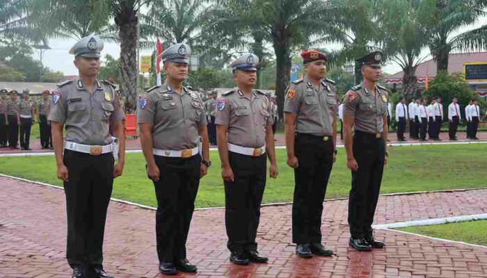 Kapolres PPU Pimpin Kenaikan Pangkat 70 Personel, Tekankan Profesionalisme dan Integritas