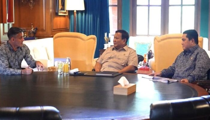 Presiden Prabowo Temui Erick Thohir dan John Herdman, Targetkan Timnas Indonesia Lolos Piala Dunia 2030