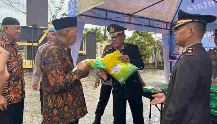 Hari Bhayangkara ke-80, Polres PPU Bagikan 500 Kilogram Beras Gratis untuk Warga dan Panti Asuhan‎