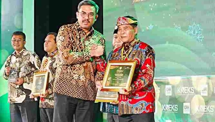 Kaltara Kembali Berprestasi, Gubernur Zainal Bawa Pulang Dua Penghargaan Anugerah Adinata Syariah 2026‎
