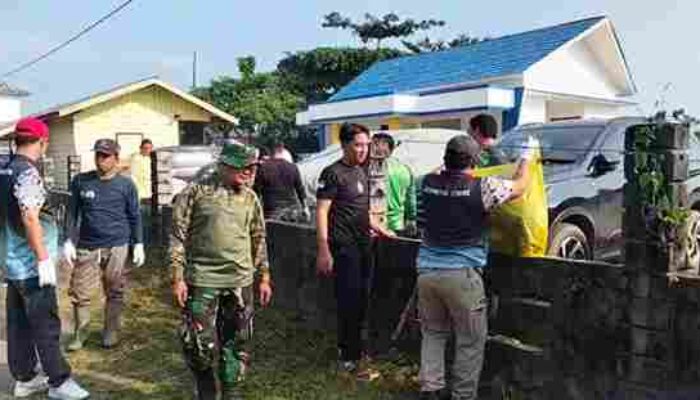 Gotong Royong Bersihkan Lingkungan di Tering, Camat Tekankan Pentingnya Kesadaran Kelola Sampah
