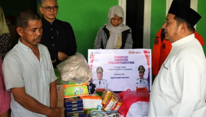 Korban Kebakaran Sungai Parit Terima Bantuan dari Pemkab PPU, Mudyat Noor Sampaikan Dukungan Moril