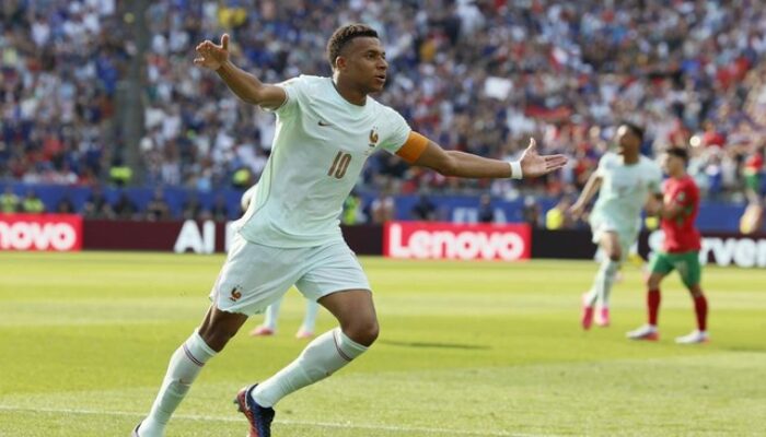 Les Bleus Tak Terbendung! Prancis Hentikan Perlawanan Maroko, Tiket Semifinal di Tangan