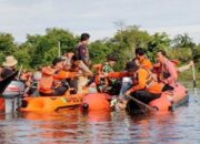 Bupati Kutai Barat Dampingi BNPB Tinjau Muara Beloan, Frederick: Bantuan Perahu Jadi Kebutuhan Mendesak