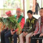 Kepala Adat Linggang Amer Dilantik, Bupati Frederick Edwin Ingatkan Pentingnya Jaga Nilai Adat