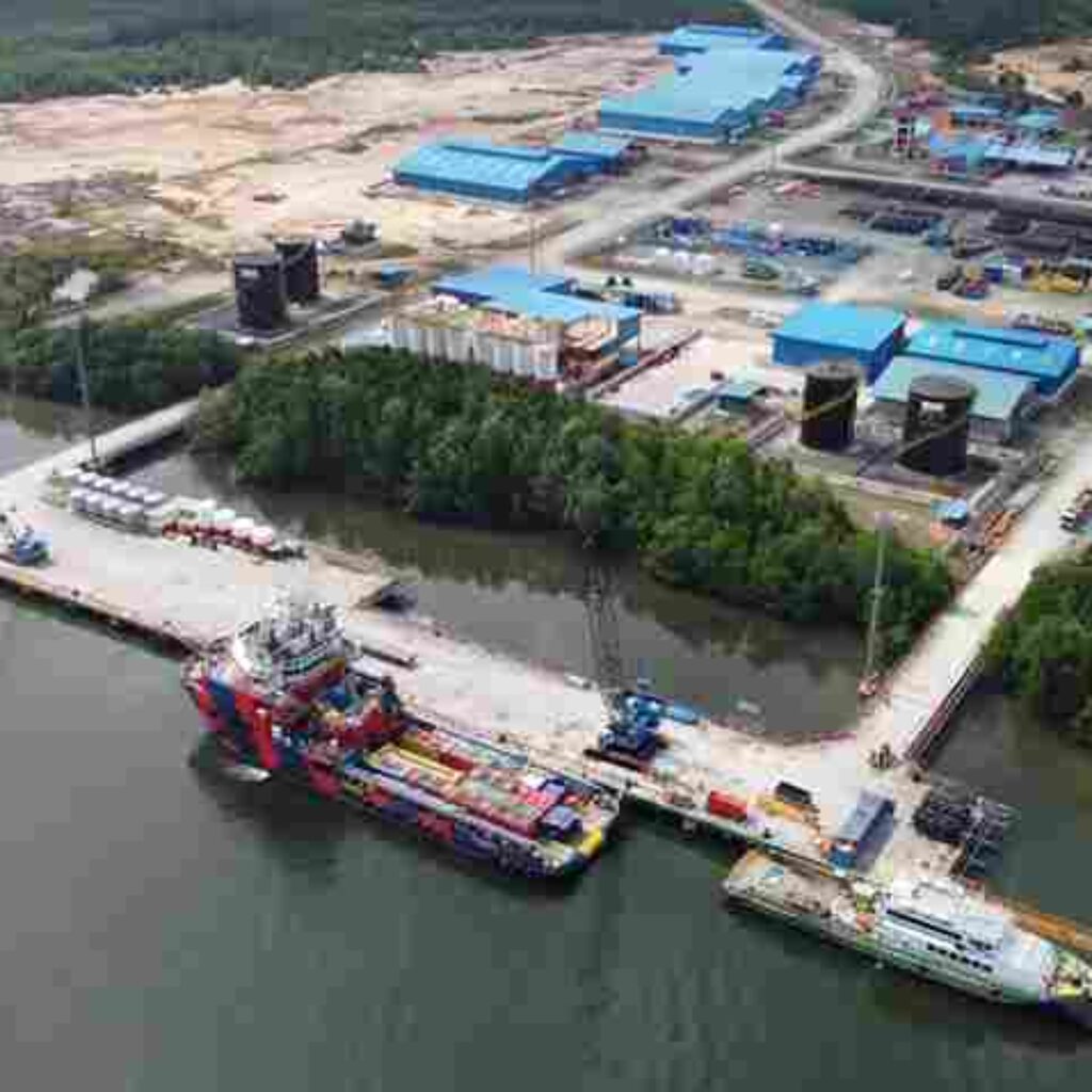 Peran Shorebase dalam Mendukung Kebutuhan Industri di Indonesia