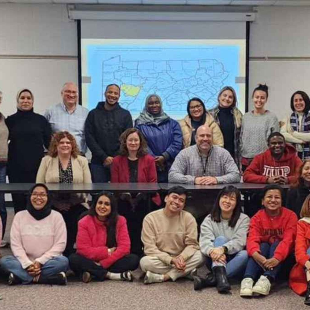 Dari Pesisir Kutai Kartanegara ke Amerika, Kisah Guru Binaan Program CSR PHM Raih Fulbright DAI
