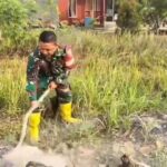 Cegah Karhutla, Dandim PPU Turun Tangan Padamkan Api Pembakaran Sampah dan Imbau Warga