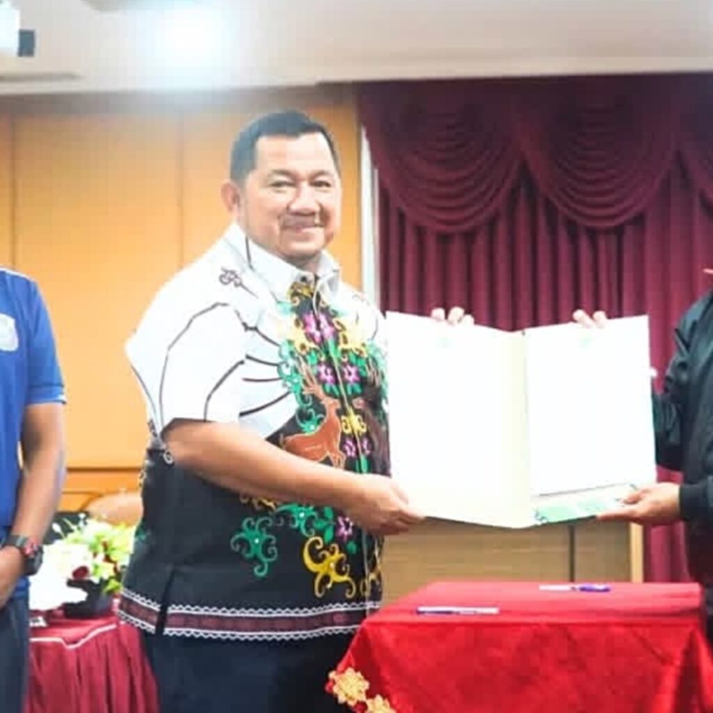 Pengurus PBSI PPU 2026-2030 Resmi Dilantik, Mudyat Noor Tekankan Pembinaan Usia Dini