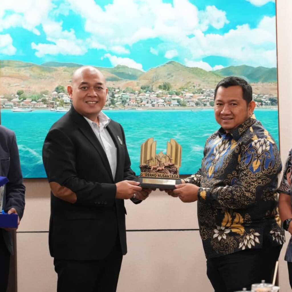 Audiensi dengan Kemeninfra, Bupati PPU Dorong Pembangunan Pelabuhan Nenang dan Jembatan Riko