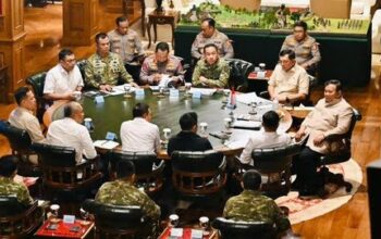 Karhutla Merebak, Prabowo Panggil Panglima TNI dan Kapolri ke Hambalang