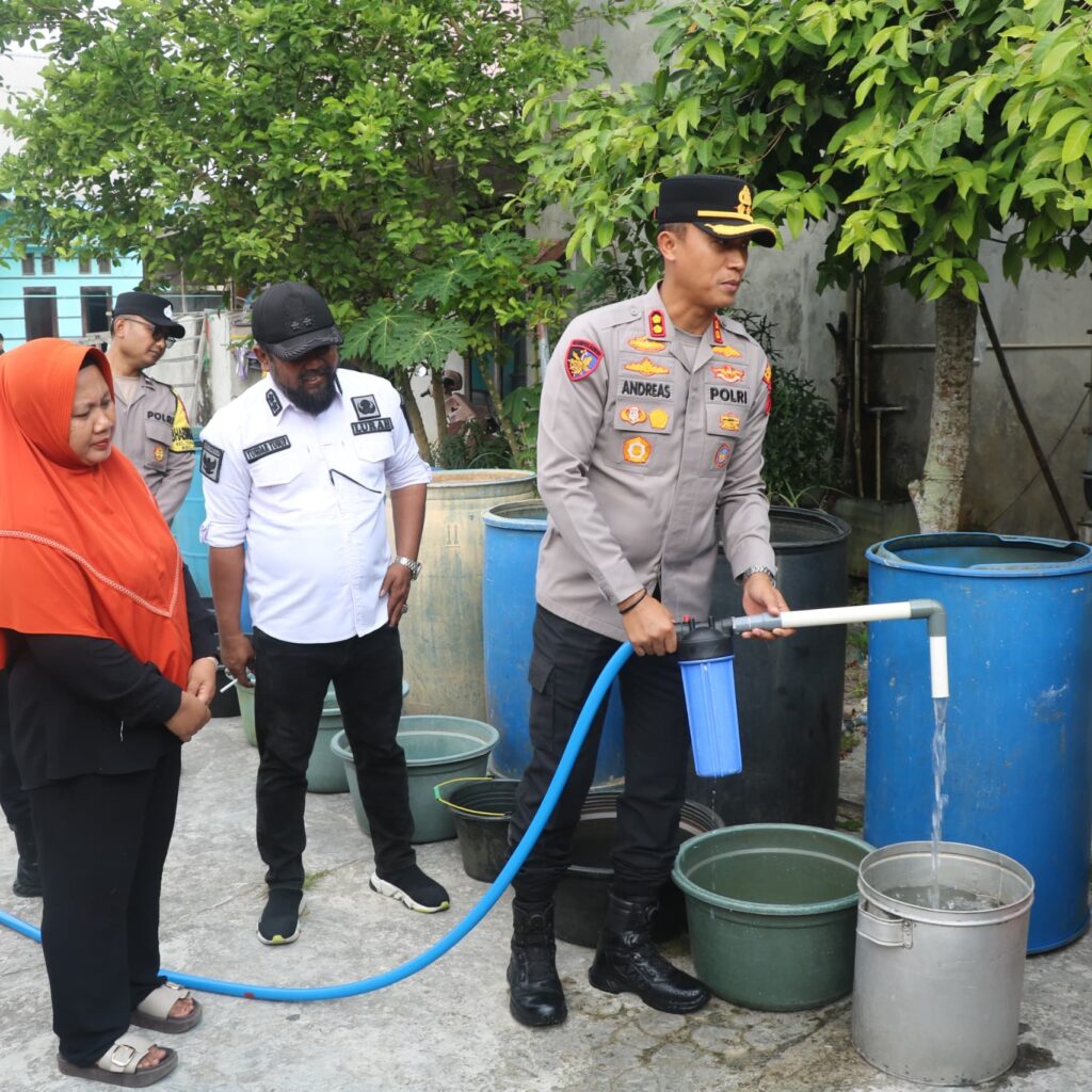Krisis Air Bersih, Polres PPU Bantu Warga Gunung Seteleng Penuhi Kebutuhan Dasar