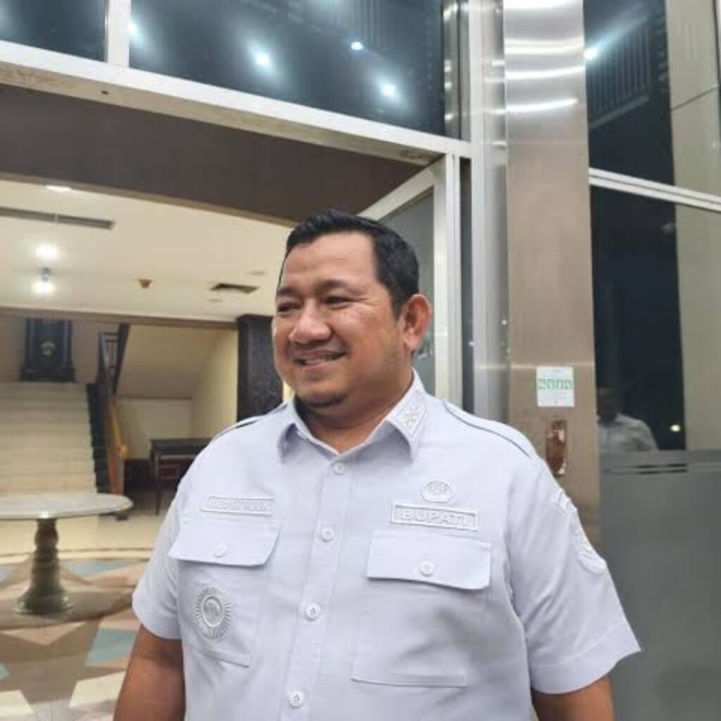 Bupati Mudyat Noor Matangkan Penataan Pelabuhan dan Kampung Nelayan PPU, Dukung Pengembangan IKN
